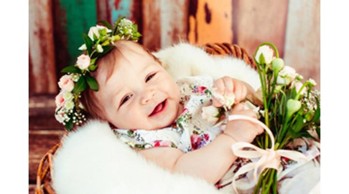 Keresztelő, Babaváró buli (baby shower) vagy Babaköszöntő?